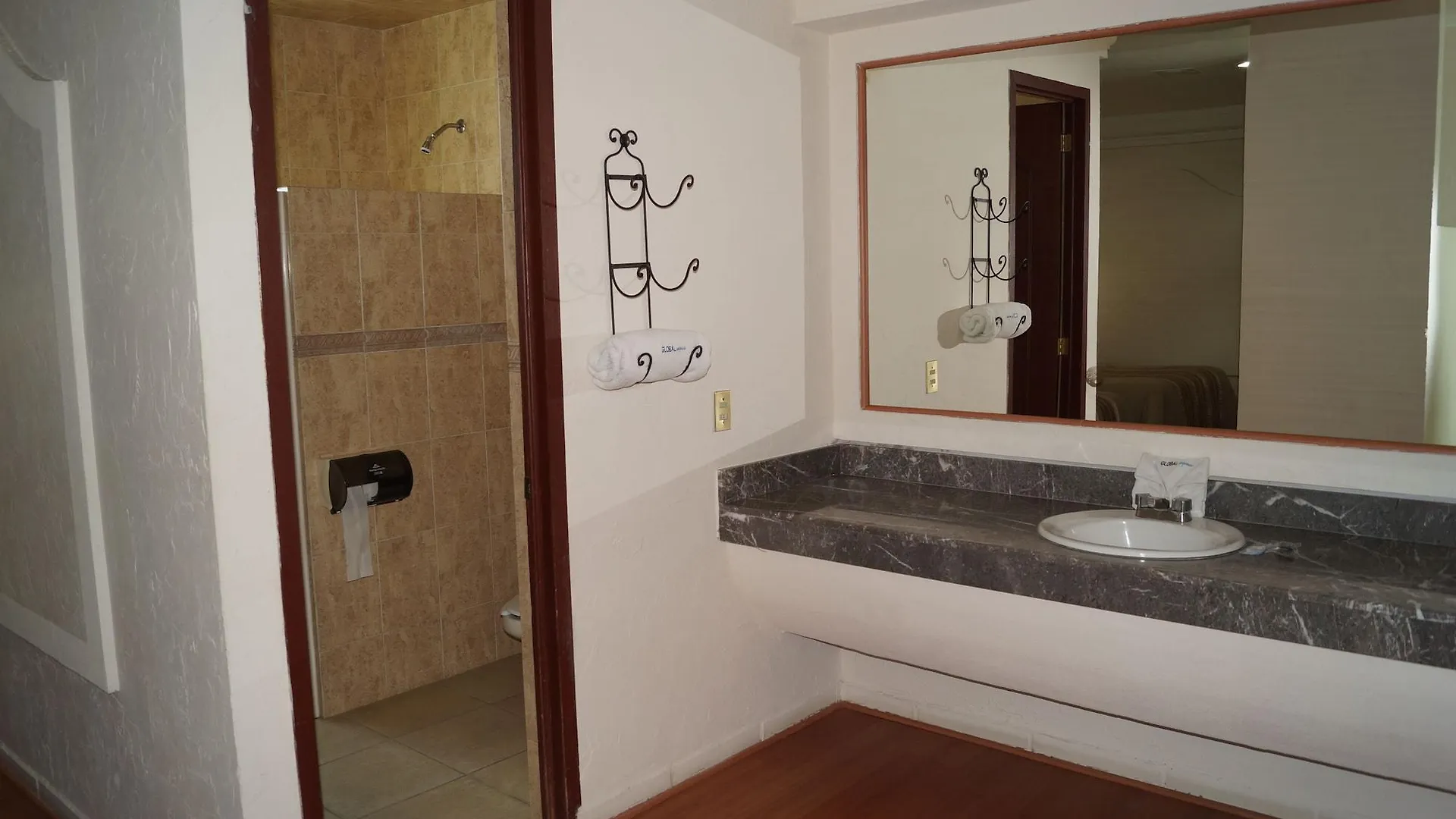 Hotel Global Express Puebla - Finsa 3*,